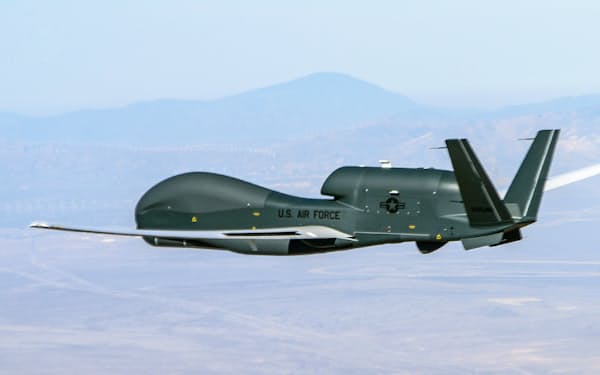 米軍の大型無人偵察機グローバルホーク（米メーカー、ノースロップ・グラマンのホームページから）