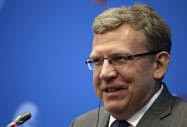 ロシアのクドリン会計検査院長官は政府が目標に掲げる経済成長の達成は難しいと指摘した=ロイター ロシアのクドリン会計検査院長官は政府が目標に掲げる経済成長の達成は難しいと指摘した=ロイター