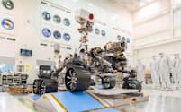 走行試験中の米国のマーズ2020の探査車（NASA/JPL-Caltech提供）
