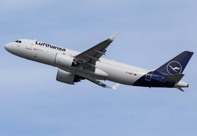 ルフトハンザは法人向け料金を原則値上げして二酸化炭素(CO2)排出を相殺する=ロイター ルフトハンザは法人向け料金を原則値上げして二酸化炭素(CO2)排出を相殺する=ロイター