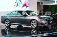 ホンダの2019年の中国新車販売は「シビック」や「アコード」など主力車種が堅調だった(19年11月、広東省広州市の展示会) ホンダの2019年の中国新車販売は「シビック」や「アコード」など主力車種が堅調だった(19年11月、広東省広州市の展示会)