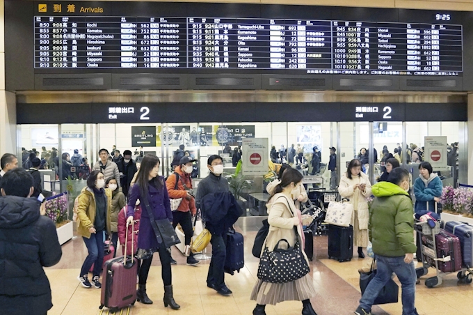 年末年始の航空利用 国際線3 増 国内線6 増 日本経済新聞