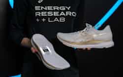 走りの分析、改善提案ができるスマートランニングシューズの開発を加速させる 走りの分析、改善提案ができるスマートランニングシューズの開発を加速させる