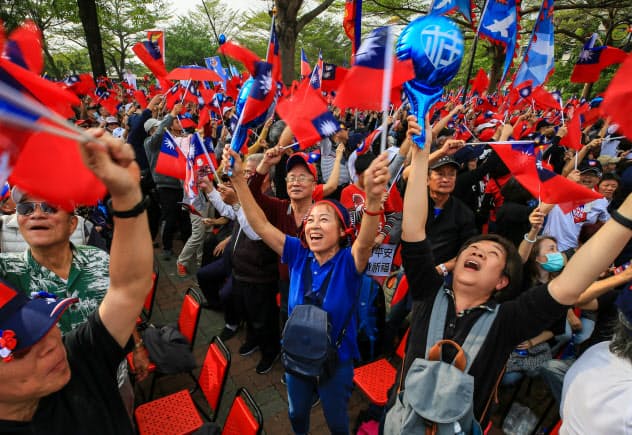 白熱、台湾総統選 最終盤に(写真特集) 白熱、台湾総統選 最終盤に(写真特集)