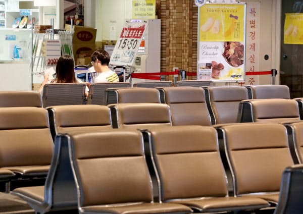 19年夏以降、訪日韓国人が大きく減った(19年8月、福岡市博多区の博多港国際ターミナル)