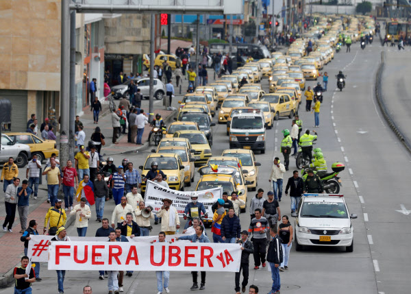 ウーバー 南米コロンビアで配車停止 タクシー反発 日本経済新聞