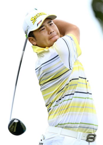 第3ラウンド、通算2アンダーで30位の松山英樹(11日、ワイアラエCC)=共同