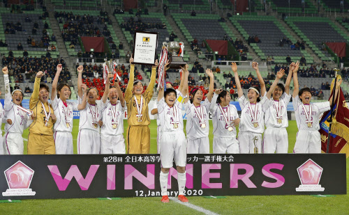 藤枝順心 2大会ぶり4度目の優勝 高校女子サッカー 日本経済新聞 藤枝順心 2大会ぶり4度目の優勝 高校女子サッカー 日本経済新聞