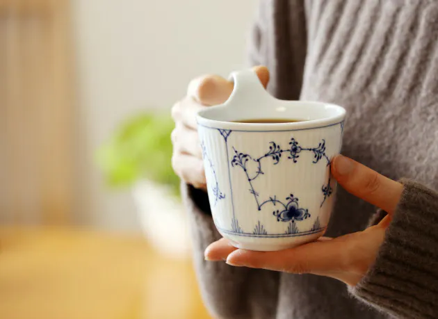 いつものティータイムが華やかに 老舗マグカップ10選 Nikkei Style いつものティータイムが華やかに 老舗マグカップ10選 Nikkei Style