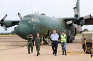 オーストラリアに到着した自衛隊の輸送機(16日、ニューサウスウェールズ州) オーストラリアに到着した自衛隊の輸送機(16日、ニューサウスウェールズ州)