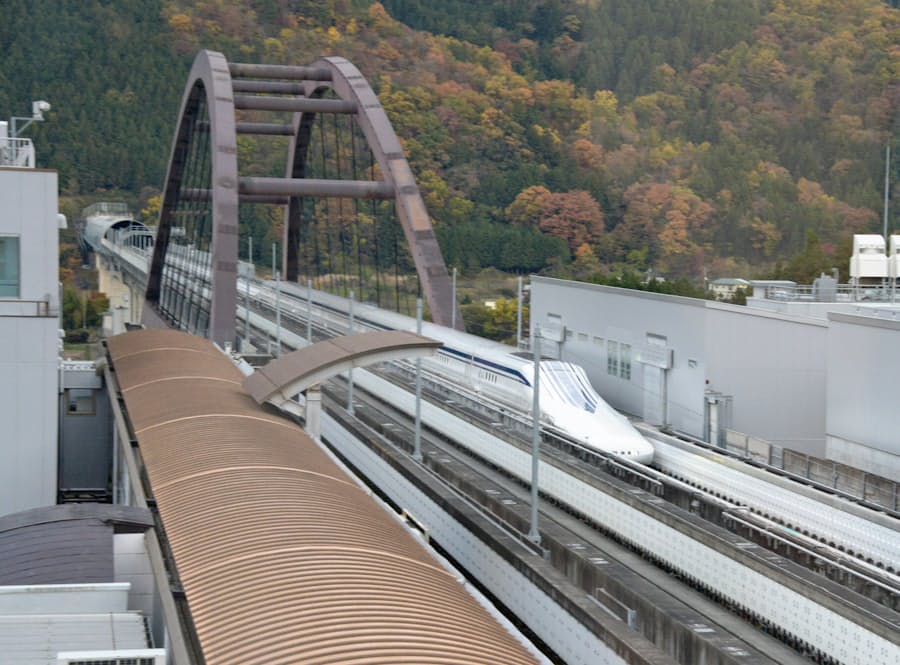 リニア山梨駅 甲府に決定 再検証1年 元のサヤ に 日本経済新聞