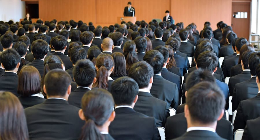 内定辞退は礼を尽くして メールだけでは軽すぎ 日本経済新聞