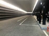 ビジネスタワーの1階にはバスターミナルを開設し、空港リムジンバスやBRTが発着可能(21日、東京・港) ビジネスタワーの1階にはバスターミナルを開設し、空港リムジンバスやBRTが発着可能(21日、東京・港)