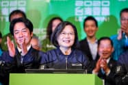 台湾総統選で再選した蔡英文総統(11日夜、台北市内)=小高顕撮影 台湾総統選で再選した蔡英文総統(11日夜、台北市内)=小高顕撮影