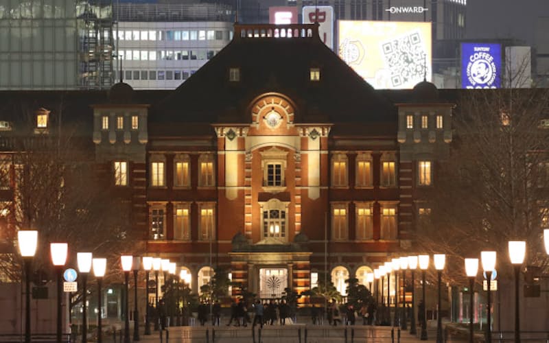 東京駅の丸の内側は、名建築家の辰野金吾らが設計した開業当初の意匠通りに復元された 東京駅の丸の内側は、名建築家の辰野金吾らが設計した開業当初の意匠通りに復元された