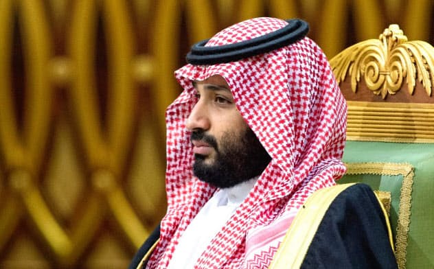 サウジアラビアのムハンマド皇太子に、ベゾス氏が遭ったハッキング被害に関与しているとの疑惑が浮上している=ロイター サウジアラビアのムハンマド皇太子に、ベゾス氏が遭ったハッキング被害に関与しているとの疑惑が浮上している=ロイター