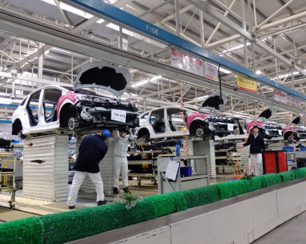 現地に滞在する駐在員ら大半の日本人を帰国させる(ホンダの中国の武漢工場)