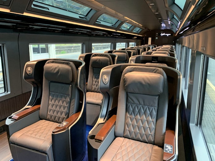 Jr東 全席グリーン以上 踊り子号公開 日本経済新聞 Jr東 全席グリーン以上 踊り子号公開 日本経済新聞