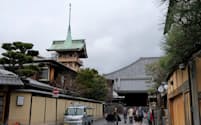 「銅閣」は京都市東山区でひときわ目立つ
