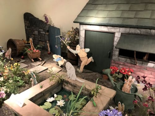 資料館には作品の一場面を再現した展示もある