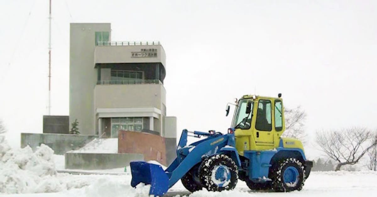 札幌市が除雪事業者を支援 少雪で出動回数減 日本経済新聞