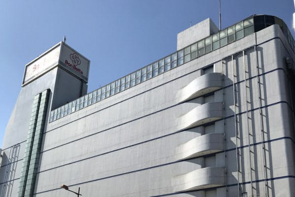 橘百貨店は宮崎市の中心市街地で「ボンベルタ橘」を運営している