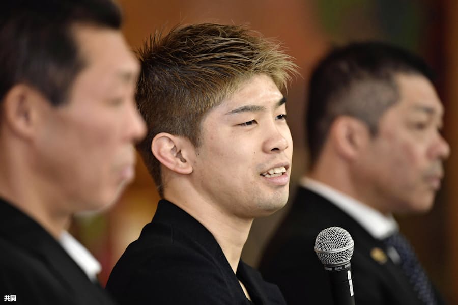 ボクシング田中 4階級制覇狙い王座返上 スーパーフライ級へ 日本経済新聞