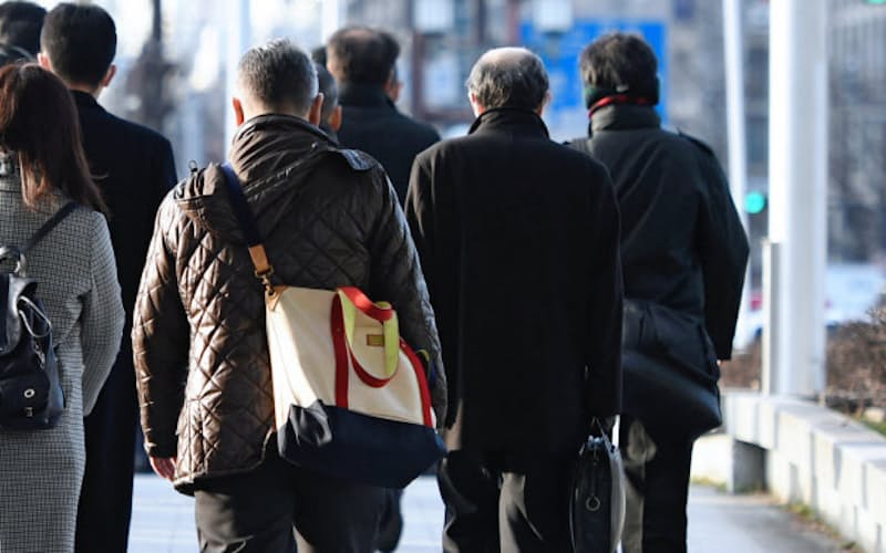 シニアの就労促進には日本型雇用の見直しが欠かせない シニアの就労促進には日本型雇用の見直しが欠かせない