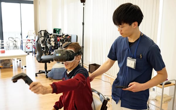 VR導入で患者が自発的にリハビリに取り組むようになった（1月、大阪府岸和田市）