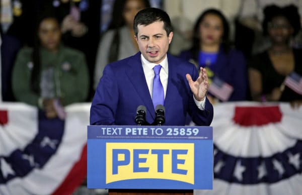 ブティジェッジ氏は途中段階の集計で首位に立った=ロイター