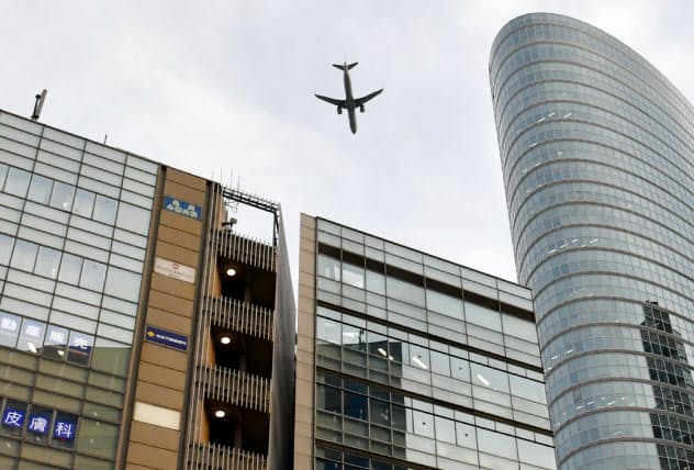 Week in pictures「今週の5枚」 羽田新ルート、護衛艦が中東へ出航… Week in pictures「今週の5枚」 羽田新ルート、護衛艦が中東へ出航…