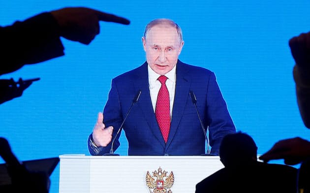 欧米情報機関はロシアの工作活動に危機感を強めている（1月15日、モスクワで演説するプーチン大統領）＝ロイター