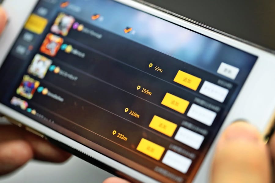 オンラインゲームで薬物勧誘 子どもへの被害相次ぐ 日本経済新聞