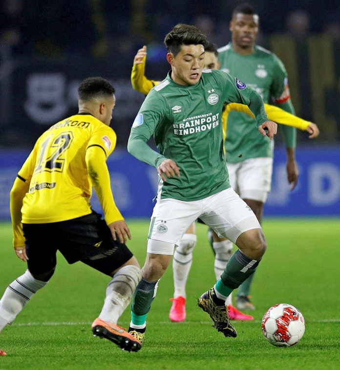 サッカー パリ五輪へ道険しく 今から議論 準備を 日本経済新聞 サッカー パリ五輪へ道険しく 今から議論 準備を 日本経済新聞