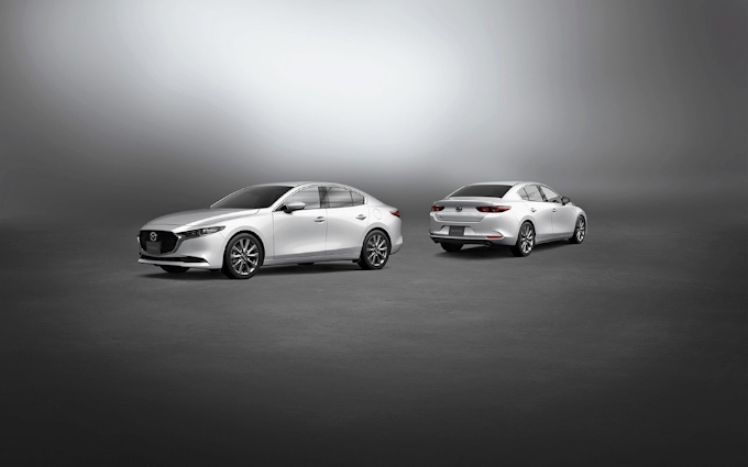 マツダ3 の全モデルで4wd設定 日本経済新聞