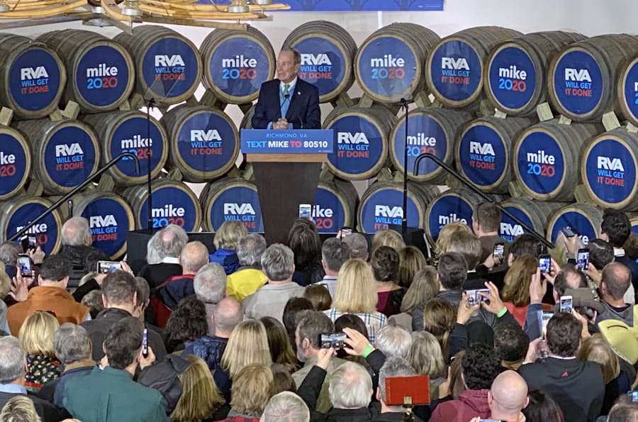 ブルームバーグ氏 支持率3位に浮上 米民主候補争い 日本経済新聞