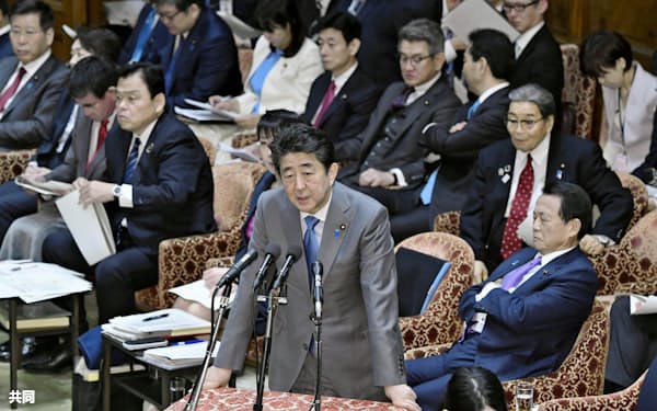 アドルフ ヒトラー のニュース一覧 日本経済新聞