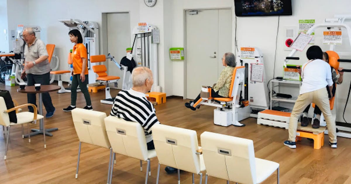 自立支援で介護保険 卒業 500人 ポラリス 日本経済新聞