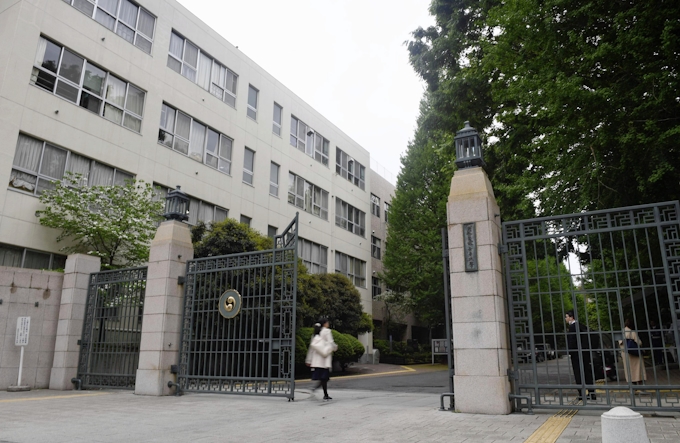 お茶の水女子大の付属校 1カ月余り休校に 日本経済新聞