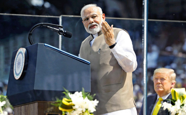 モディ政権は発足以来初めての深刻な景気低迷に陥っている=ロイター モディ政権は発足以来初めての深刻な景気低迷に陥っている=ロイター