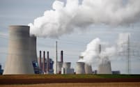 欧州連合は2050年に温暖化ガス排出を実質ゼロにする目標を掲げる（ドイツの石炭火力発電所）=ロイター