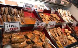 定番の青魚に加え、半熟卵やこんにゃくのぬか炊きも(旦過市場の宇佐美商店) 定番の青魚に加え、半熟卵やこんにゃくのぬか炊きも(旦過市場の宇佐美商店)