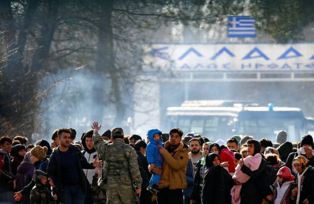 トルコ、難民の欧州越境を容認か ギリシャ国境など警戒 - 日本経済新聞