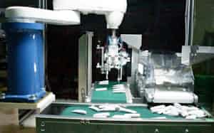 1分間に90個以上の処理能力を持つピッキング装置 1分間に90個以上の処理能力を持つピッキング装置