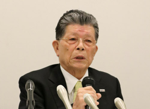 新型コロナ 事業全面停止 断腸の思い 小松マテーレ会長兼社長 日本経済新聞