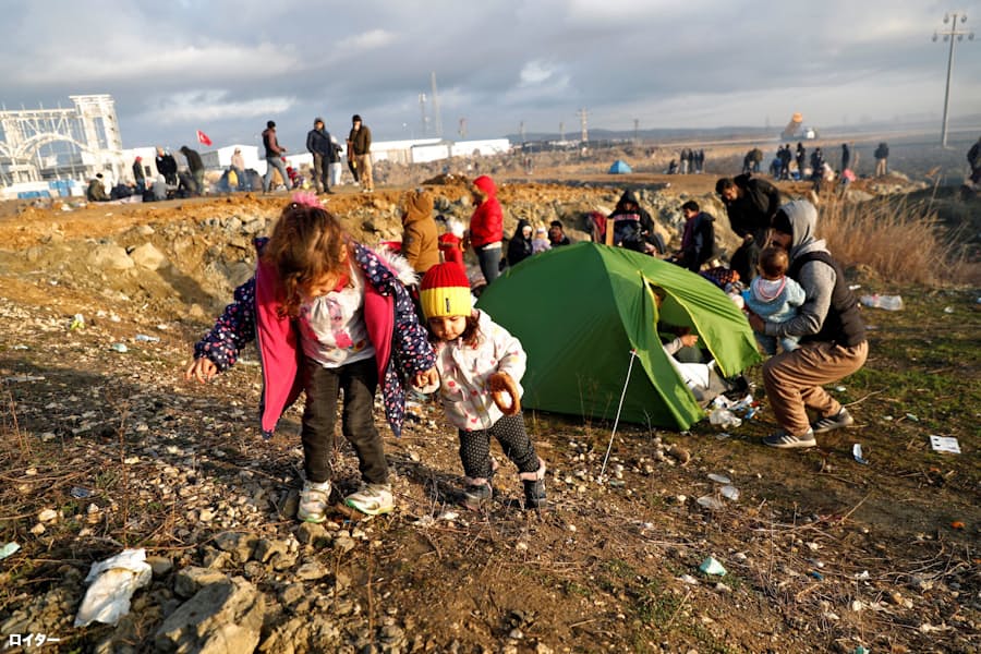 中東難民 再び欧州へ流入 トルコが越境容認 シリア問題で支援要求 日本経済新聞