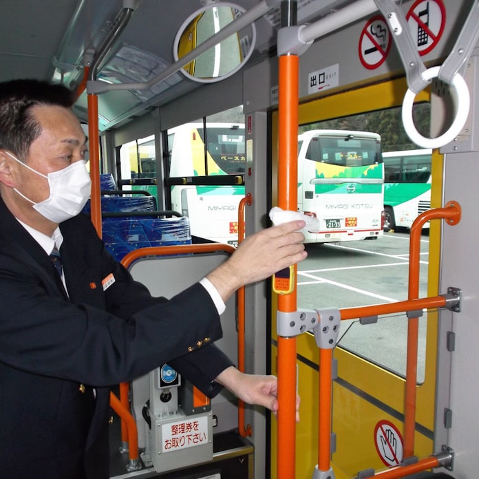 新型コロナ 新型コロナ 交通機関を直撃 高速バスの乗車8割減も 日本経済新聞 新型コロナ 新型コロナ 交通機関を直撃 高速バスの乗車8割減も 日本経済新聞