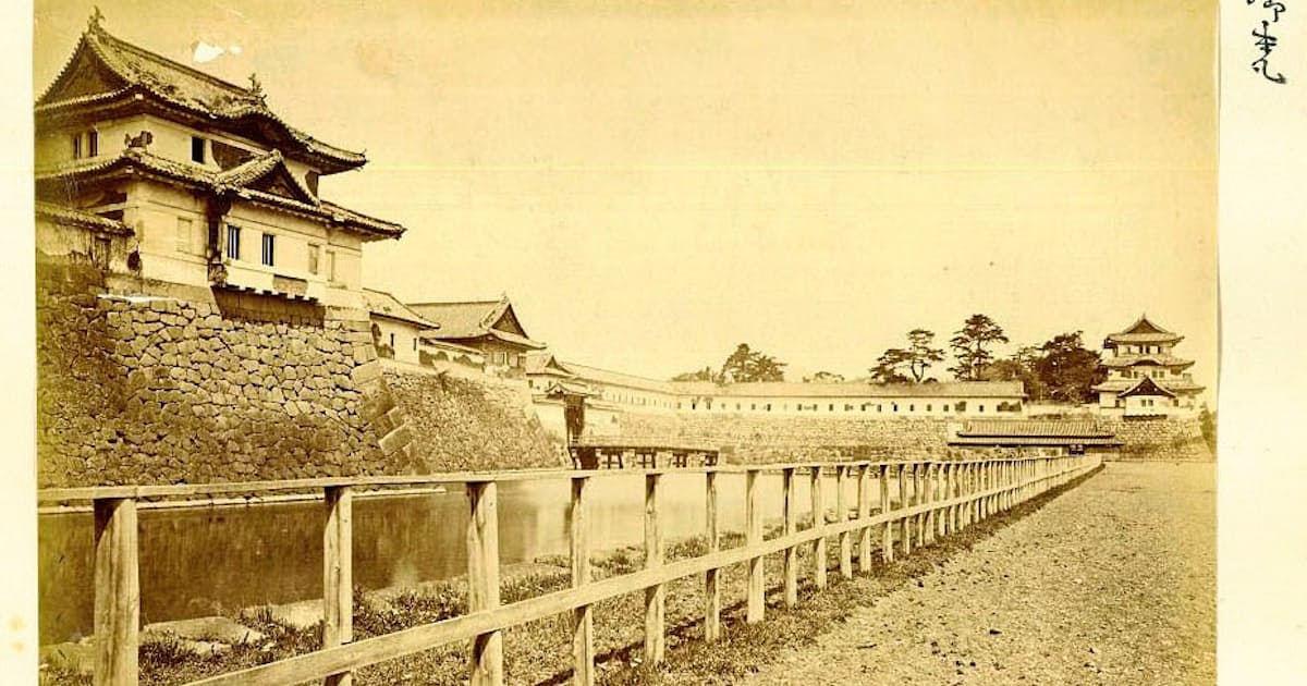 取り壊し寸前の江戸城も 明治初期の古写真公開 日本経済新聞 取り壊し寸前の江戸城も 明治初期の古写真公開 日本経済新聞