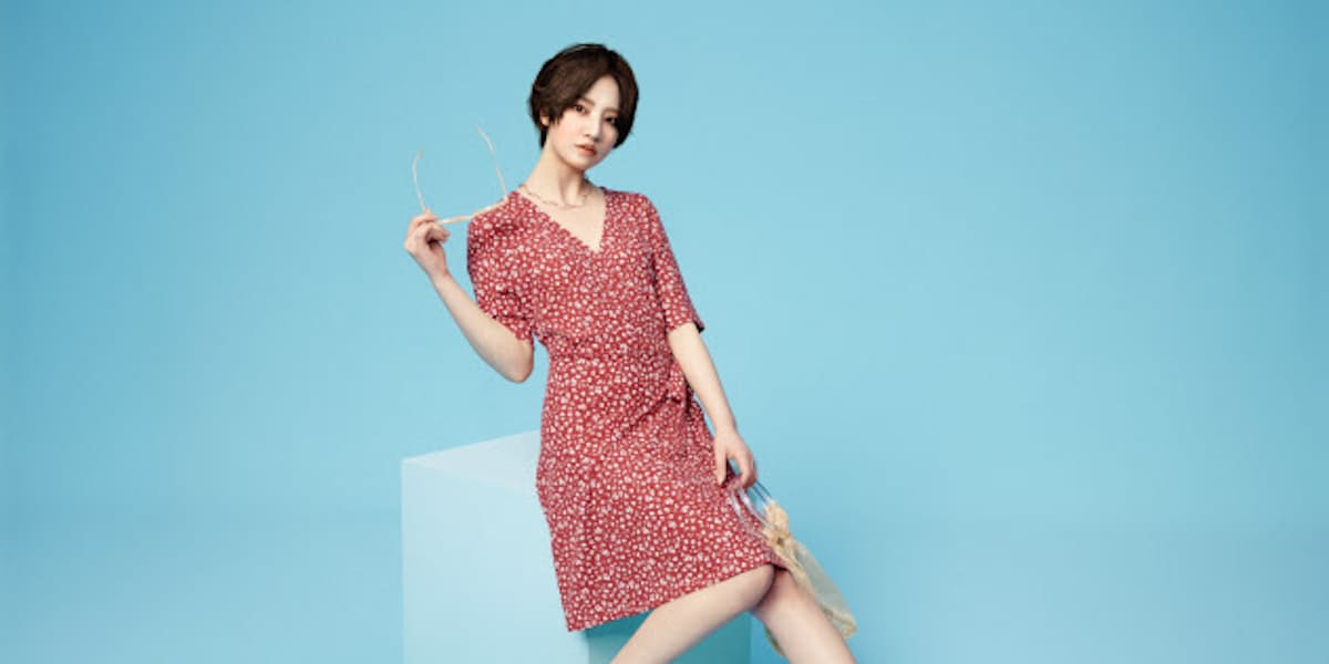 Gu バーチャルモデル登用 体形に合った服を提案 日本経済新聞