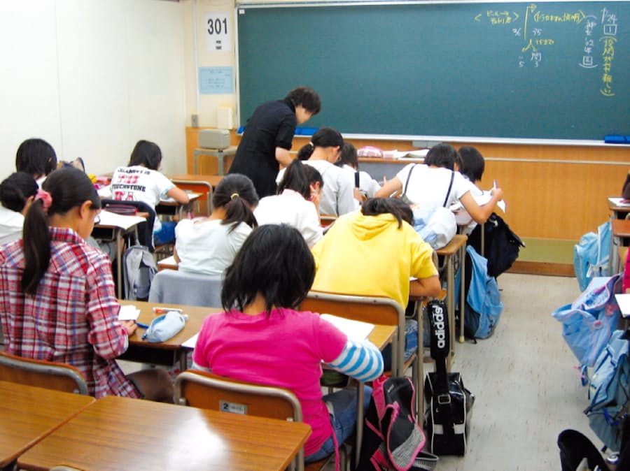小6争奪 関西学習塾が火花 少子化でも中学受験増加 日本経済新聞